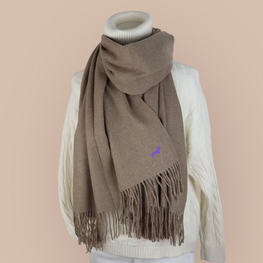 Kuschel-Schal mit Dackel in Wunschfarbe