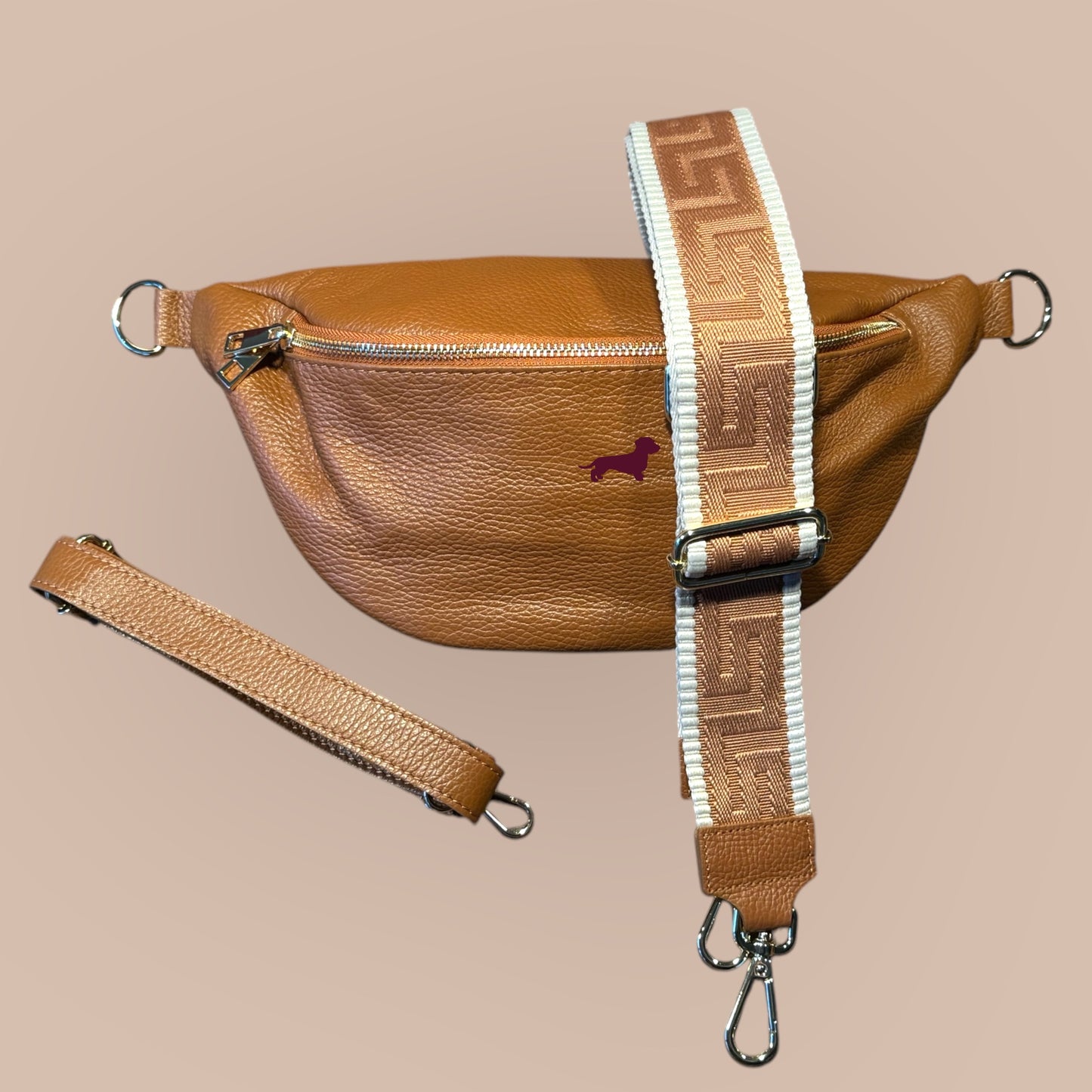 Crossbody-Bag Glattleder mit Dackel in Wunschfarbe