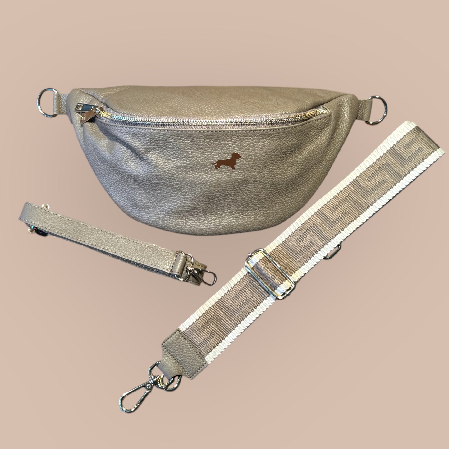 Crossbody-Bag Glattleder mit Dackel in Wunschfarbe