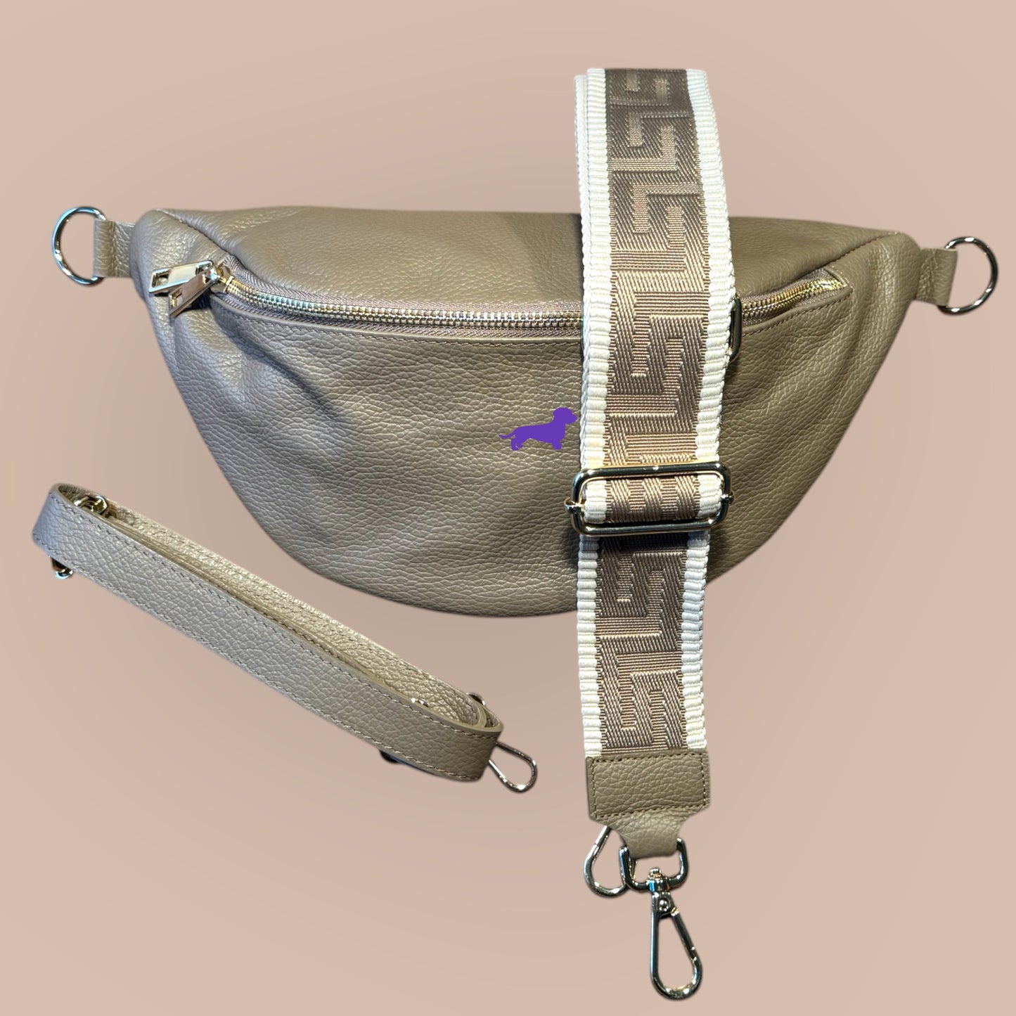 Crossbody-Bag Glattleder mit Dackel in Wunschfarbe