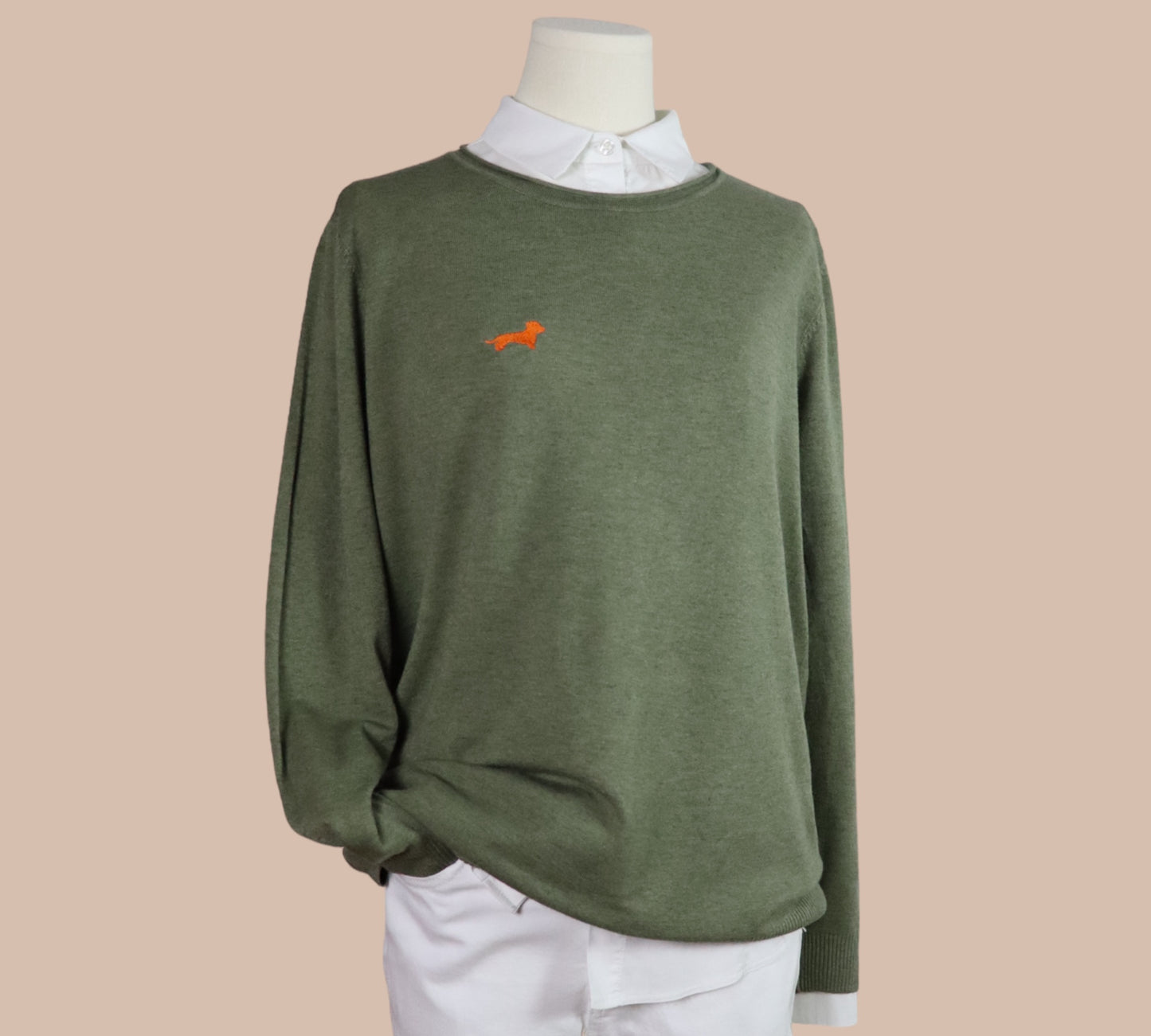 Feinstrick-Pullover Rundhals mit Dackel in Wunschfarbe