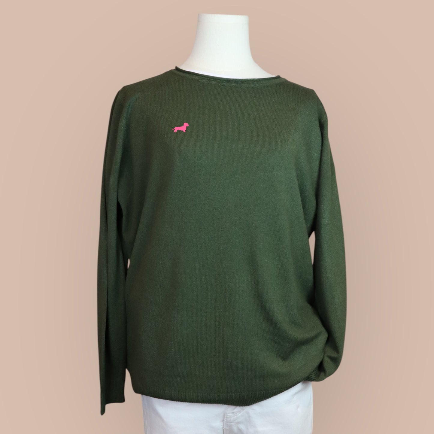 Feinstrick-Pullover Rundhals mit Dackel in Wunschfarbe