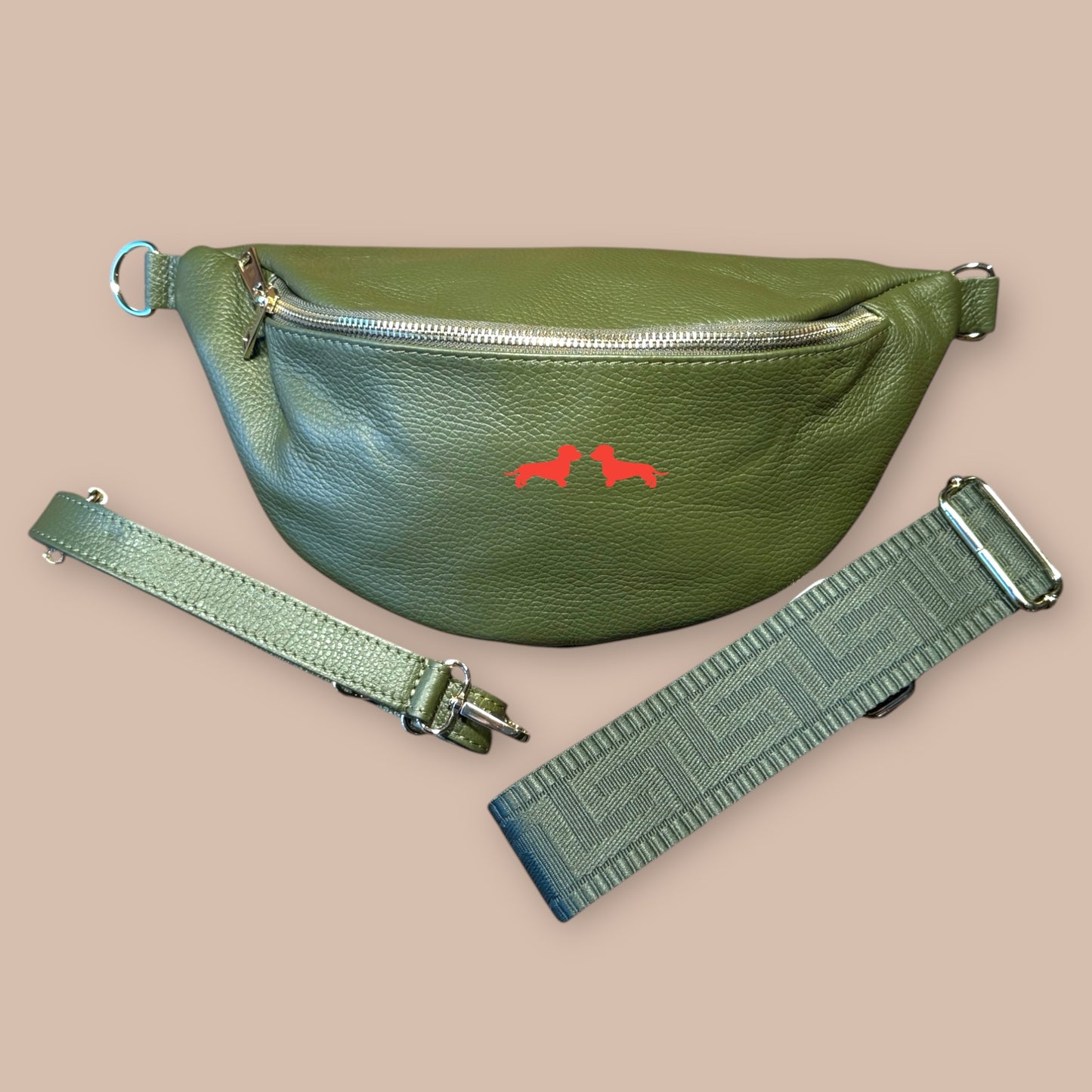 Crossbody-Bag Glattleder mit Dackel in Wunschfarbe