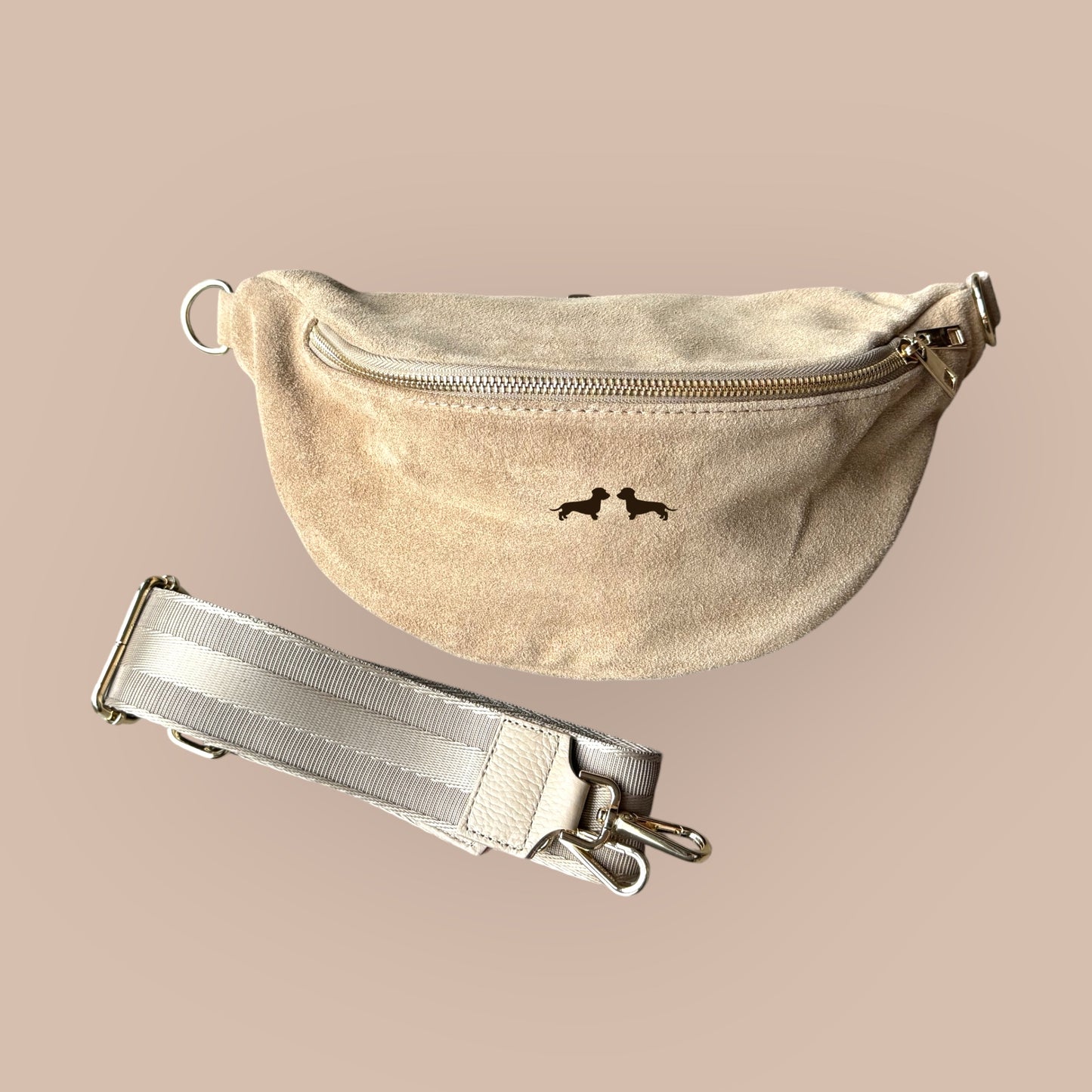 Crossbody-Bag mit Dackel in Wunschfarbe