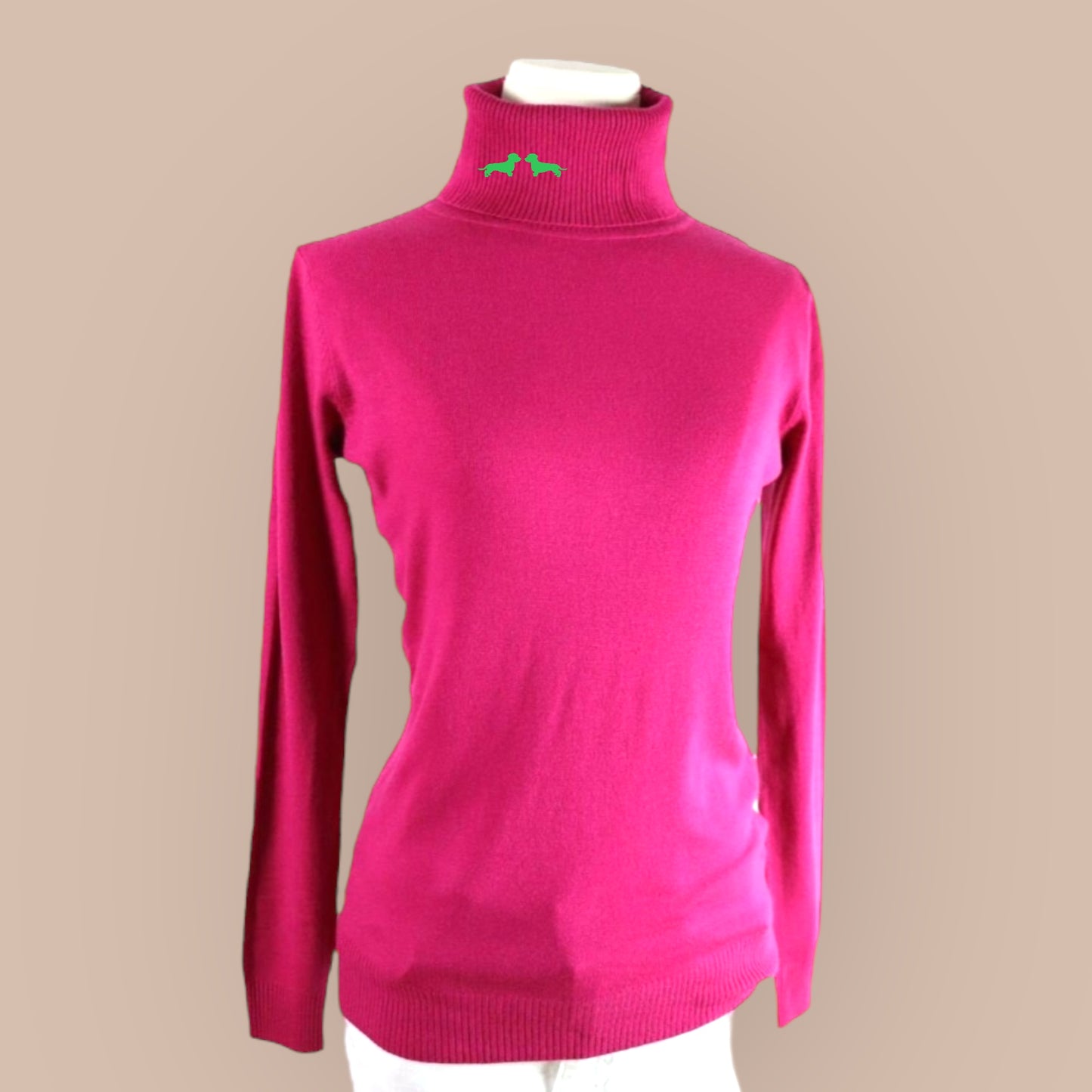 Rollkragenpullover mit Dackel in Wunschfarbe Gr. 34-38