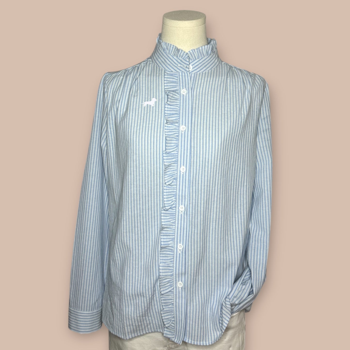 Bluse mit Rüschenkragen und Dackel in Wunschfarbe