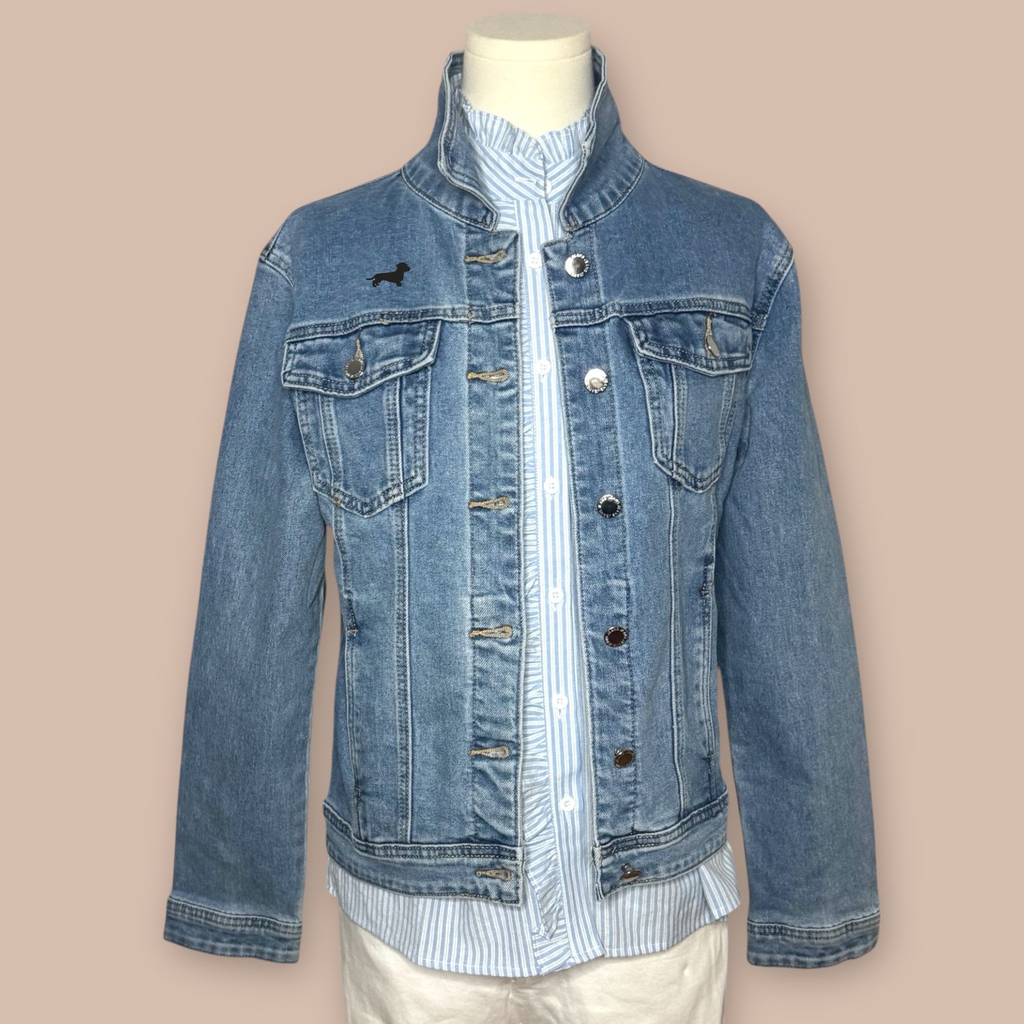 Jeansjacke mit Dackel in Wunschfarbe