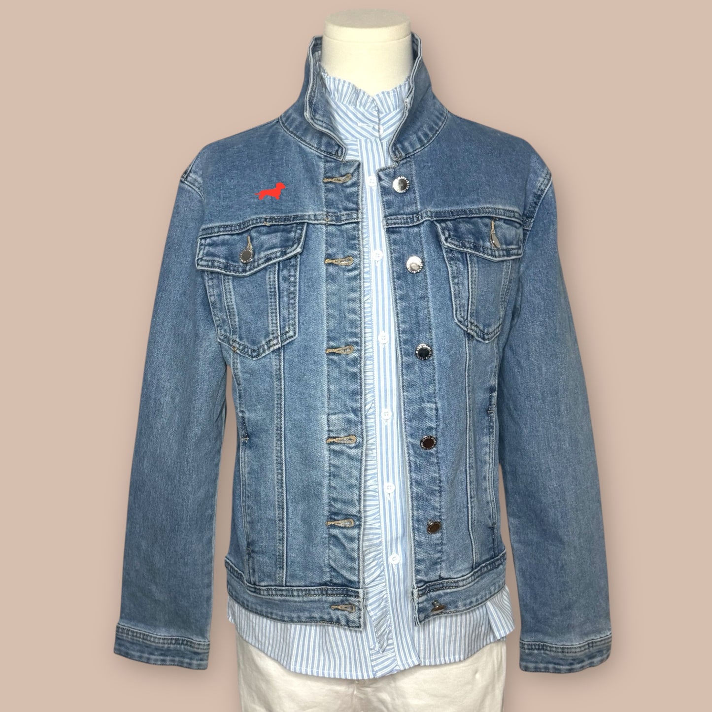Jeansjacke mit Dackel in Wunschfarbe