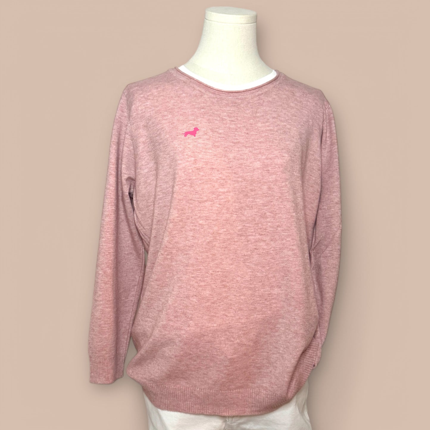 Feinstrick-Pullover Rundhals mit Dackel in Wunschfarbe