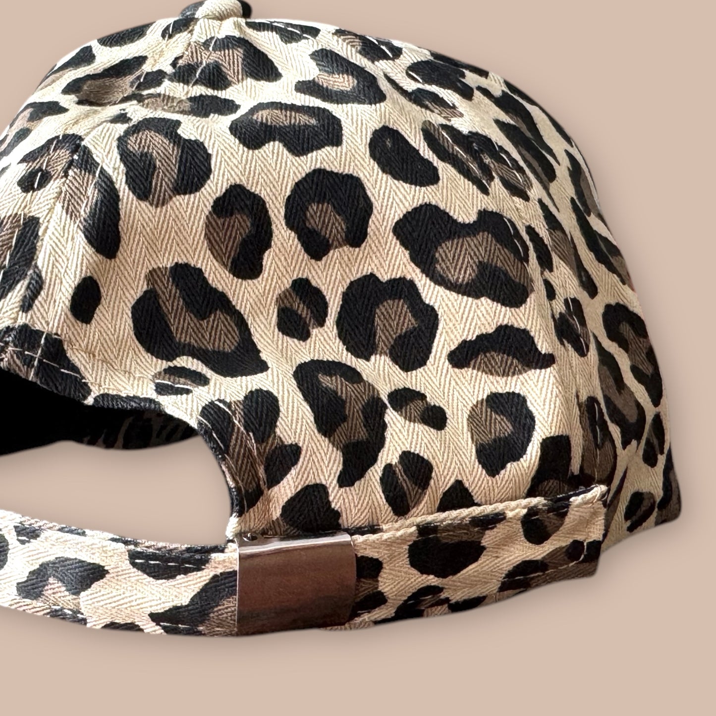 LEO Baseball Cap mit Dackel in Wunschfarbe