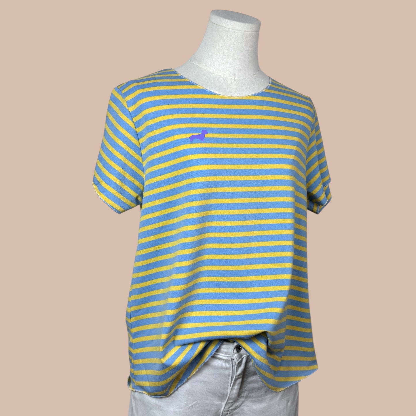 T-Shirt gestreift mit Dackel in Wunschfarbe