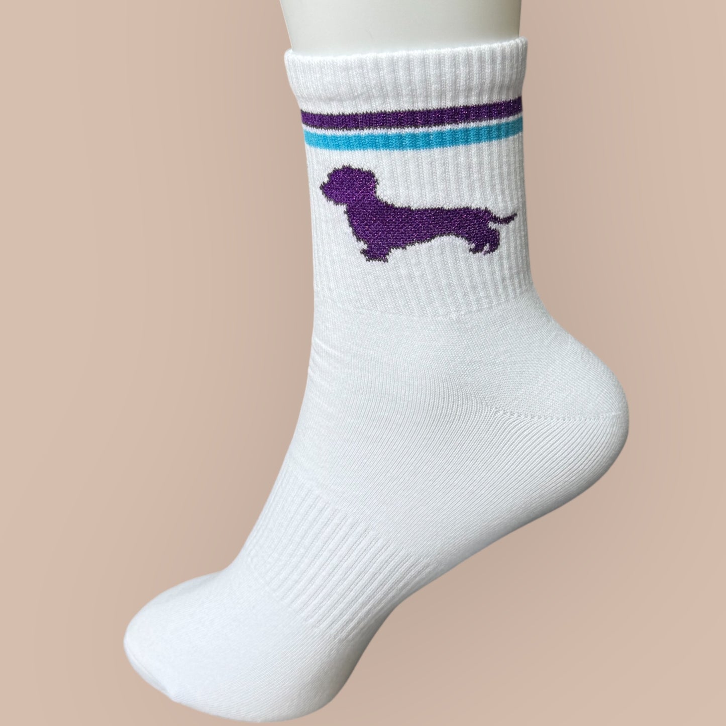 Socken mit Dackel in Trendfarben