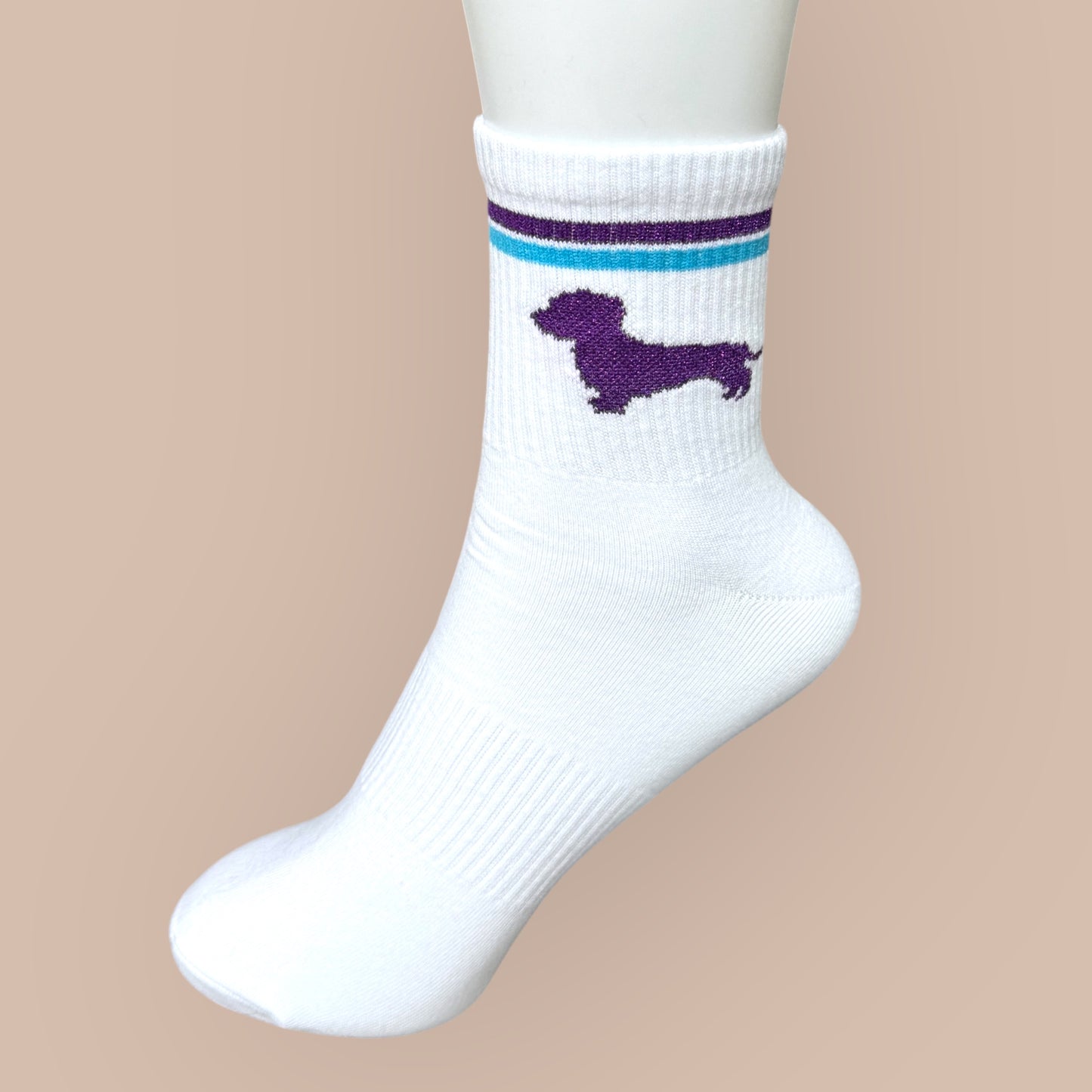 Socken mit Dackel in Trendfarben