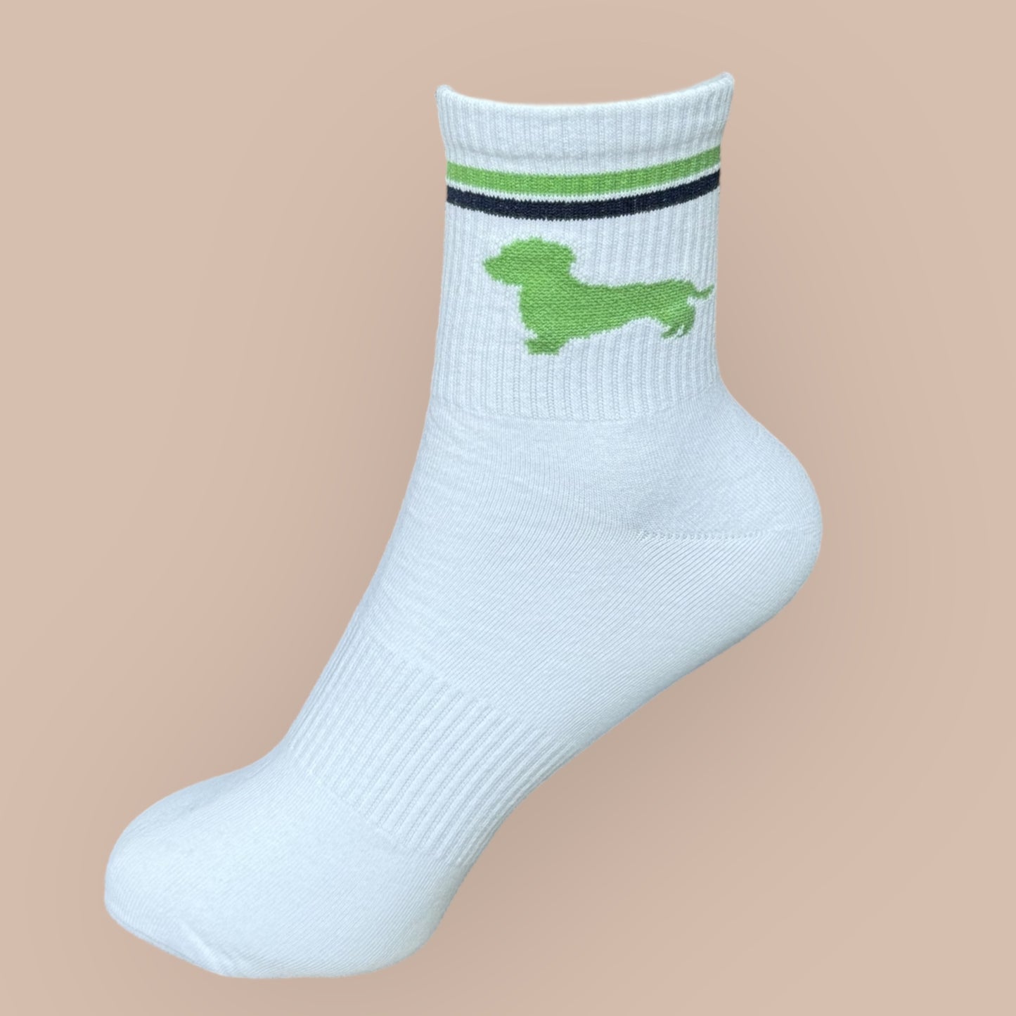 Socken mit Dackel in Trendfarben