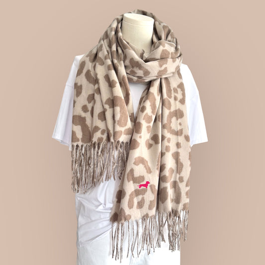 LEO Schal mit Dackel-Stick in Wunschfarbe