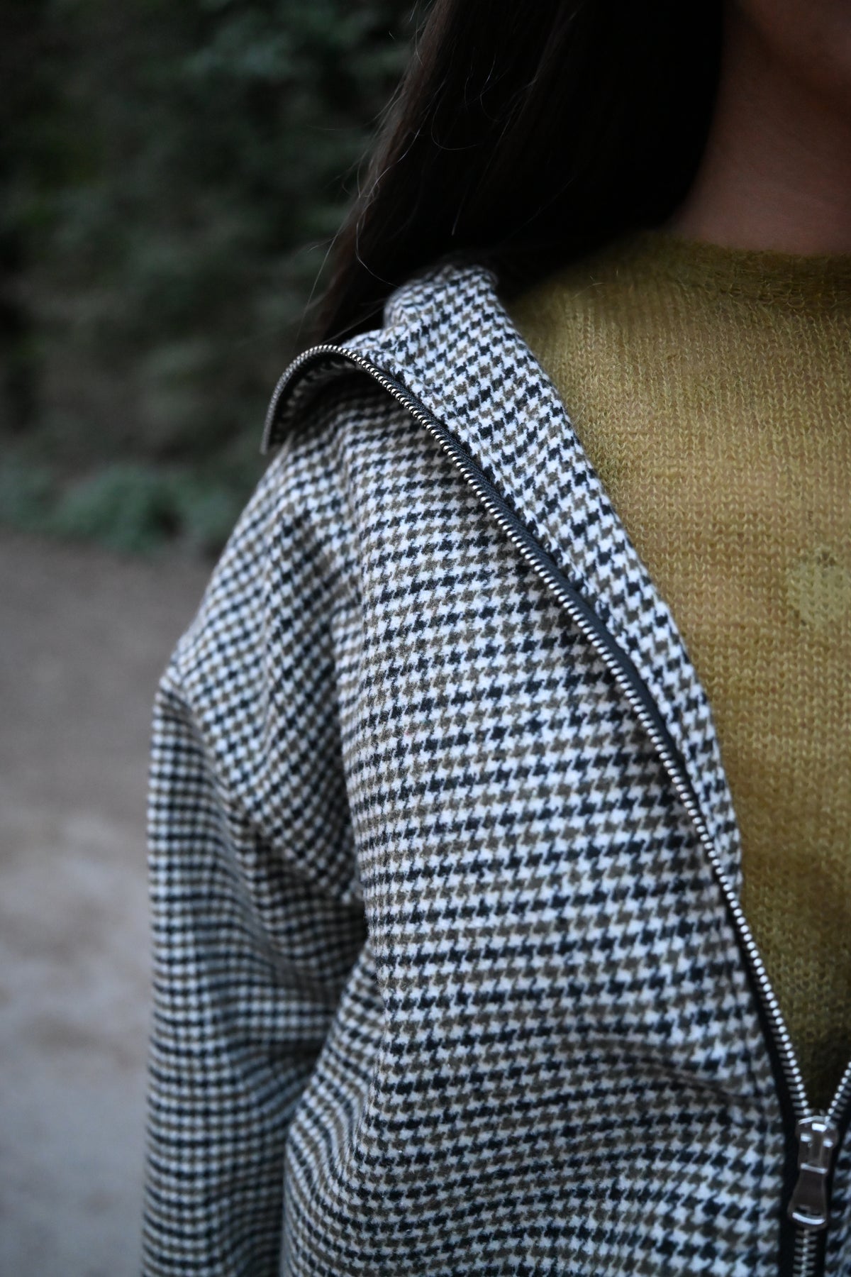 Riviera Karo Jacke mit Dackel-Pin