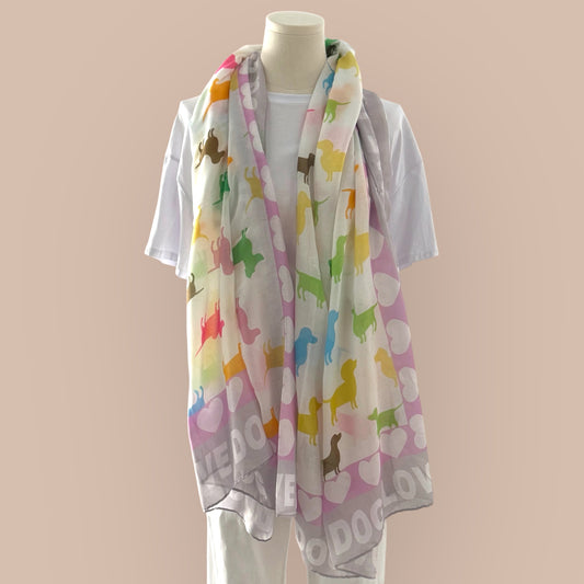 Schal mit Dackelmotiven