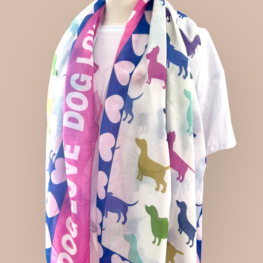 Schal mit Dackelmotiven