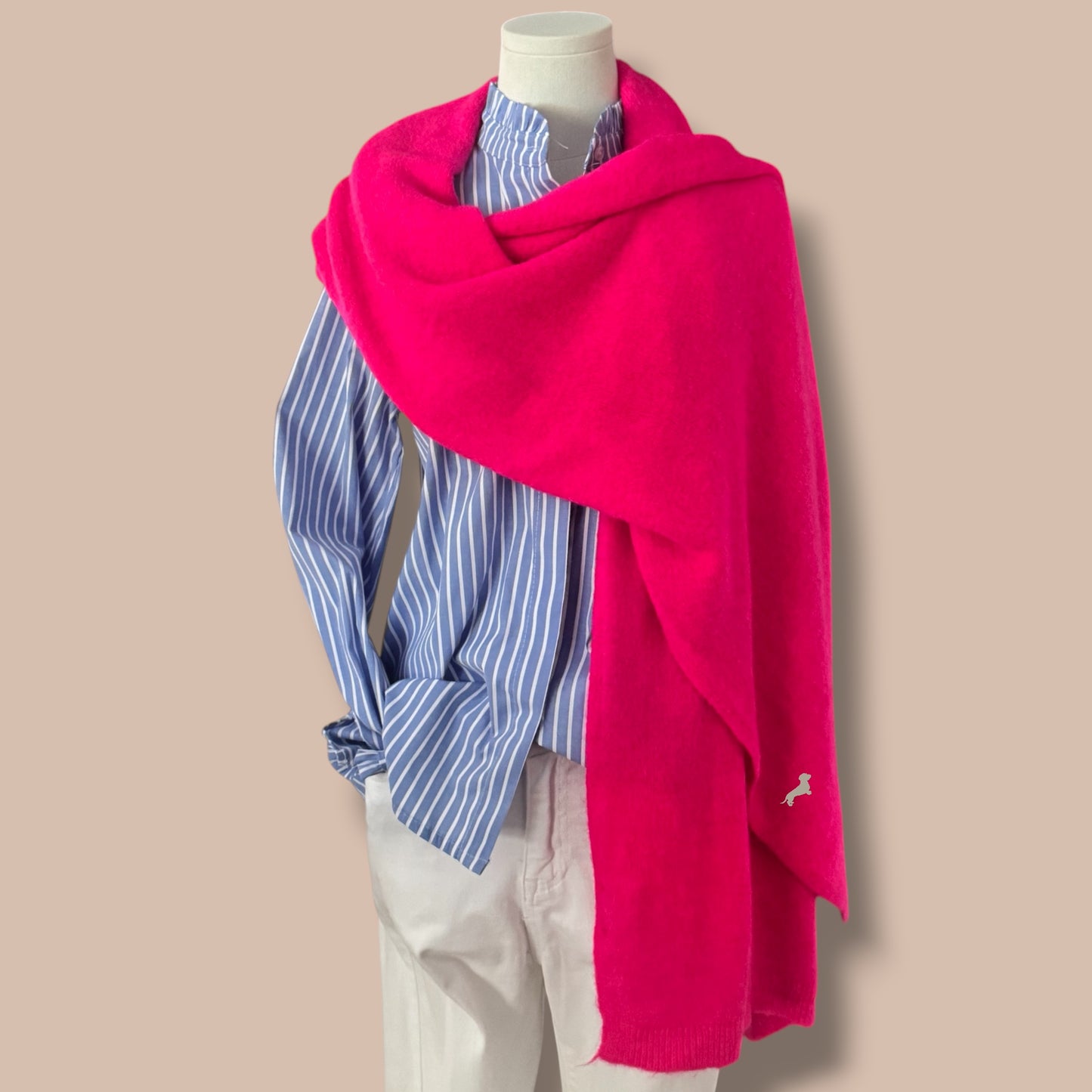 Schal Kuschelweich mit Dackel in Wunschfarbe