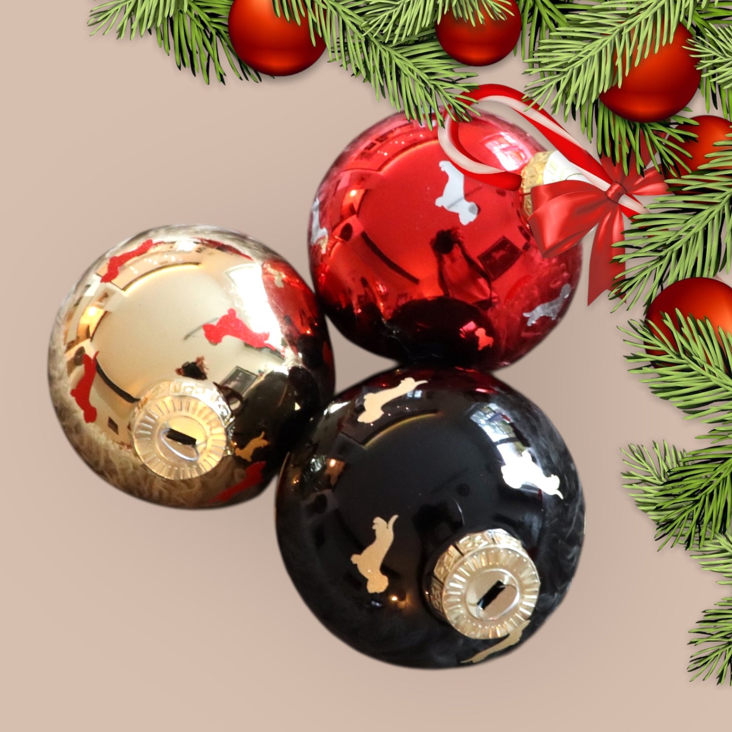 Weihnachts-Kugel mit Dackel in Wunschfarbe