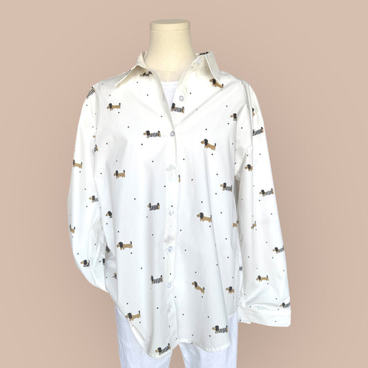 Bluse mit Dackel-Illustrationen