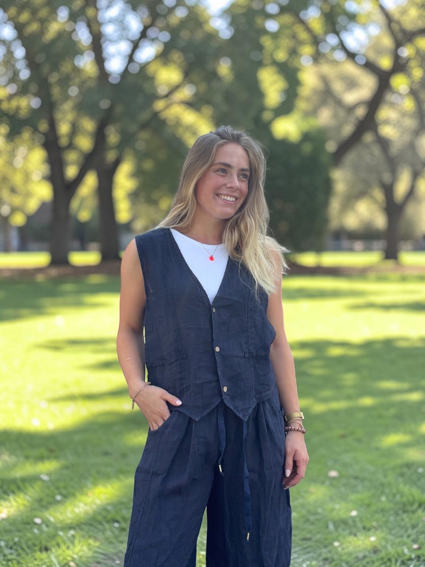 Lina Leinen-Set mit Dackel-Pin