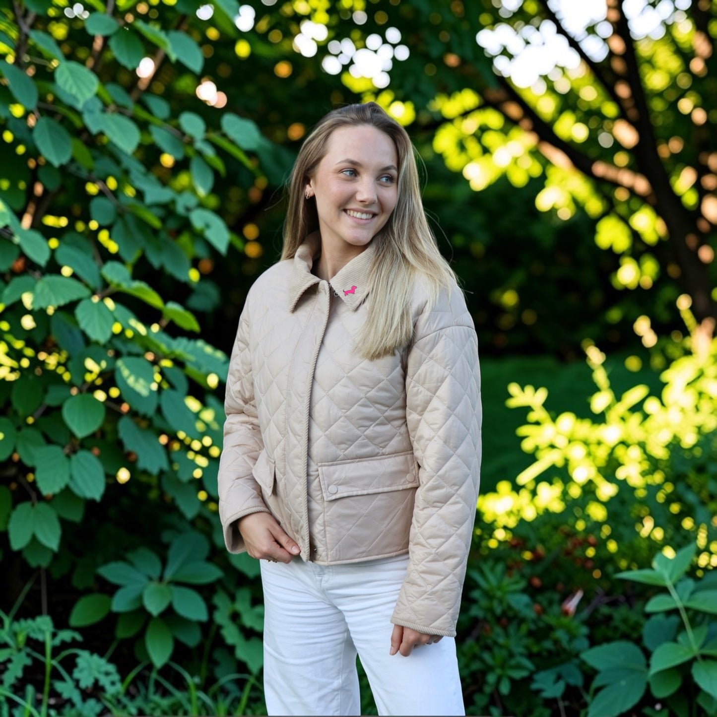 Sienna Steppjacke mit Dackel-Pin