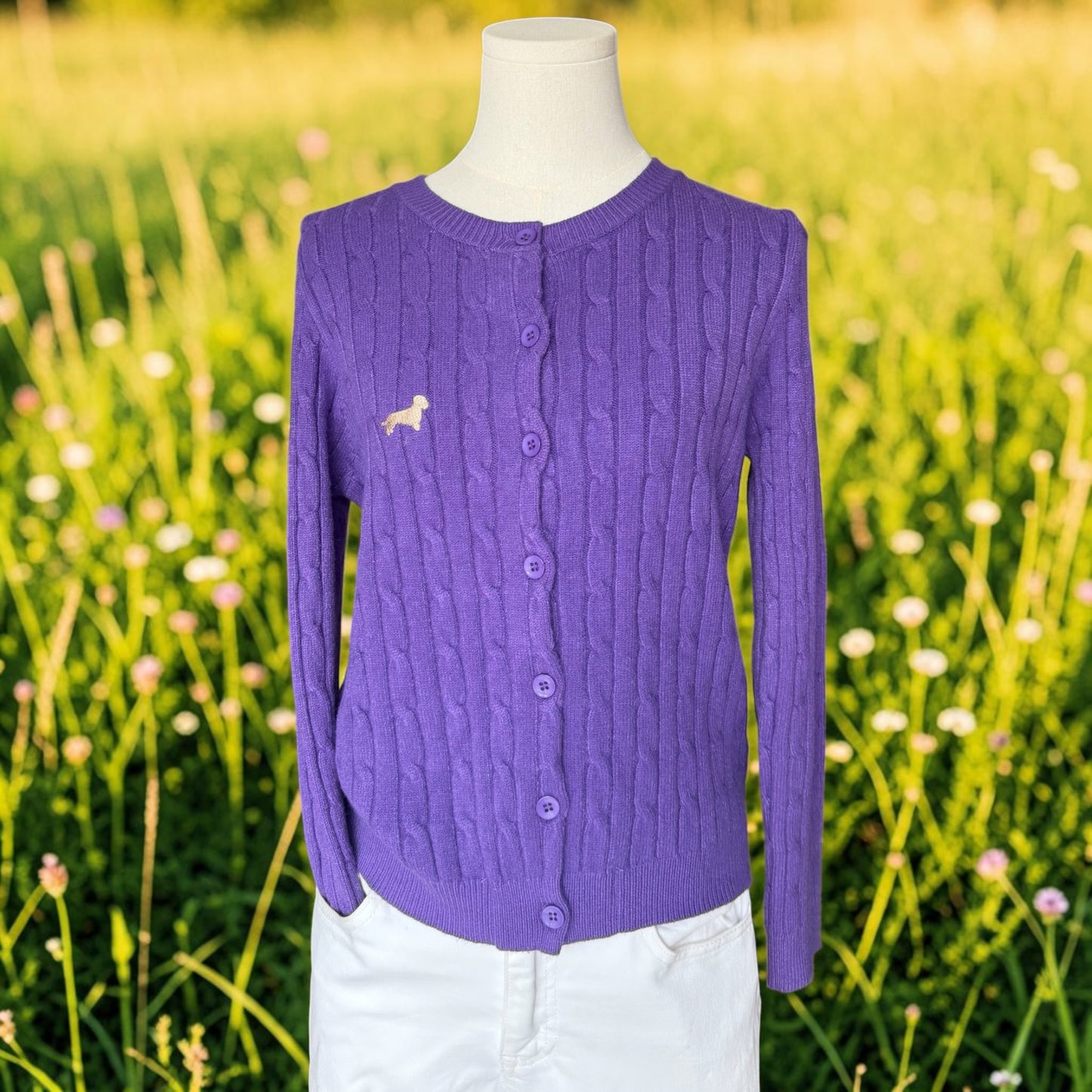 Zopfmuster-Strickjacke Clara mit Dackelstick in Wunschfarbe