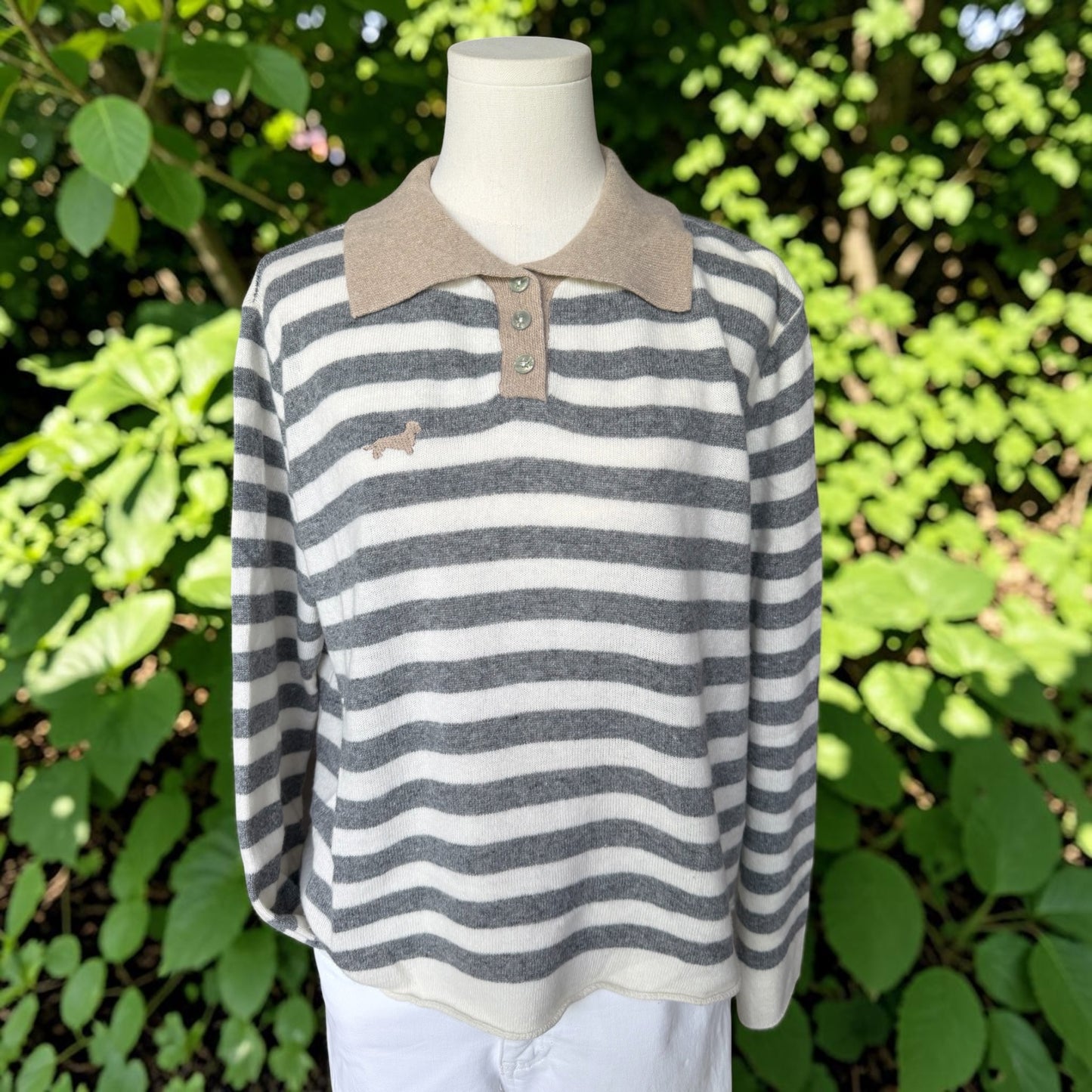 Cashmere Polopullover Clara mit Dackelstick in Wunschfarbe