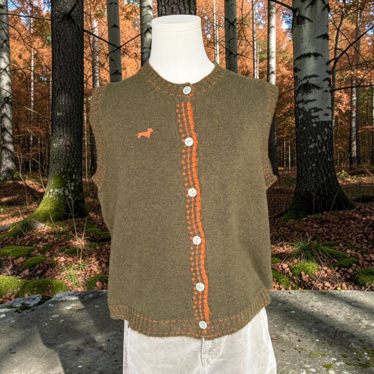 Strickweste Bonnie mit Dackelstick