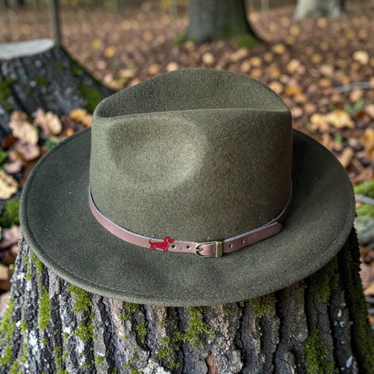 Outdoor-Filzhut mit Dackel-Pin
