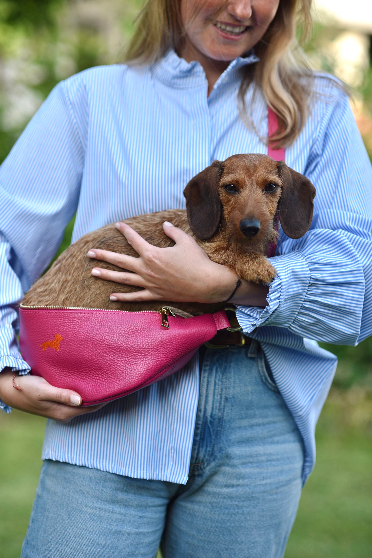 Crossbody-Bag Glattleder mit Dackel in Wunschfarbe